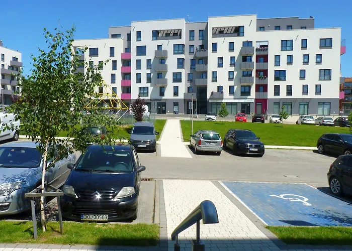 Glatz - Na Letniej, Klodzko, Winda, Garaz Podziemny, Balkon Z Widokiem Na Gory Lejlighed